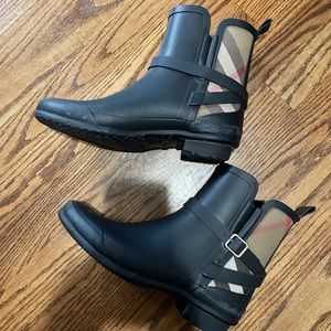 Burberry Rainboots